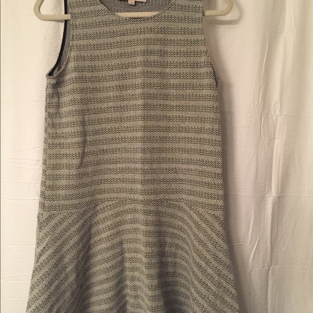Loft dress - Picture 2 of 4